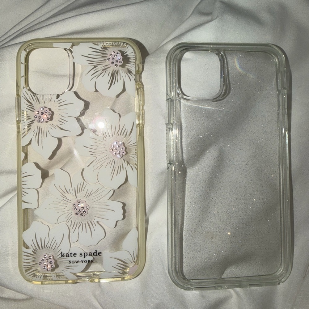 Set of 4 IPhone 11 Pro Max cases